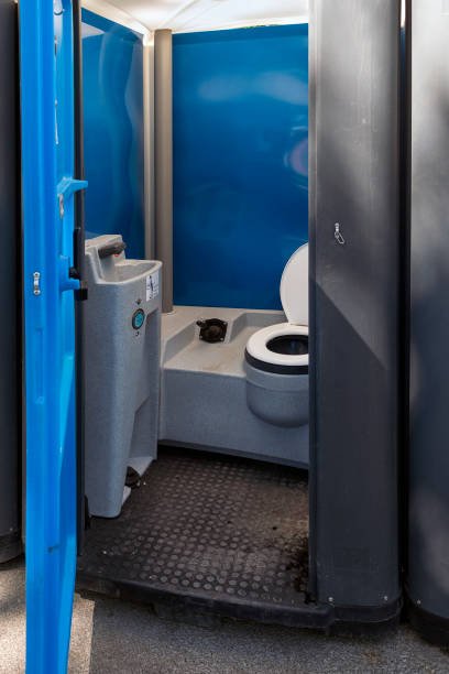 Porta potty delivery and setup in Mosheim, TN